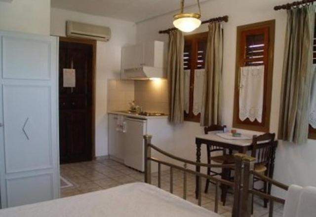 Pleoussa Studio And Apartments Skopelos Town Exterior foto