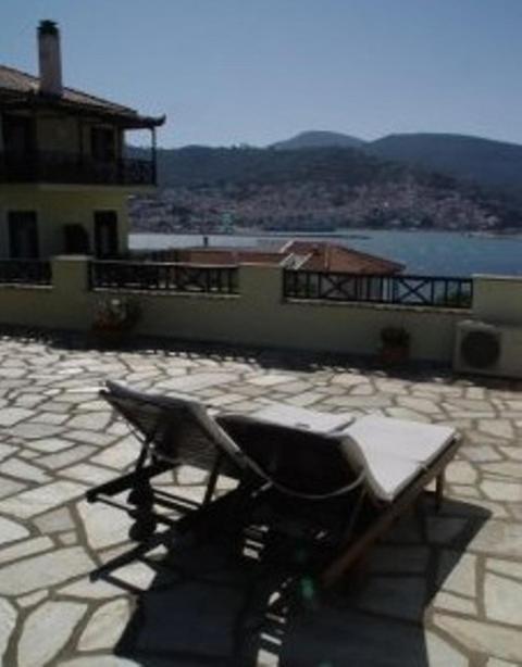 Pleoussa Studio And Apartments Skopelos Town Exterior foto