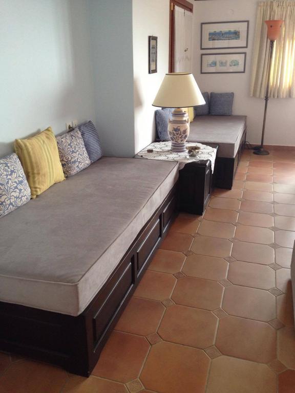 Pleoussa Studio And Apartments Skopelos Town Exterior foto