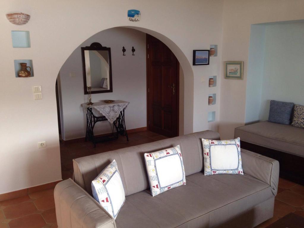 Pleoussa Studio And Apartments Skopelos Town Exterior foto