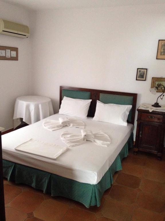 Pleoussa Studio And Apartments Skopelos Town Exterior foto
