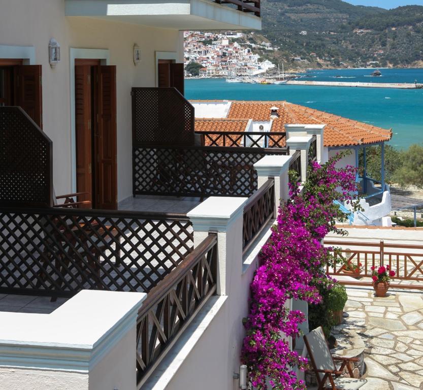 Pleoussa Studio And Apartments Skopelos Town Exterior foto
