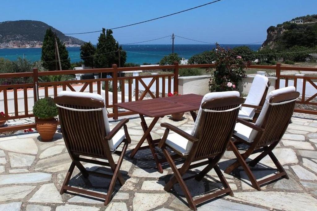 Pleoussa Studio And Apartments Skopelos Town Exterior foto