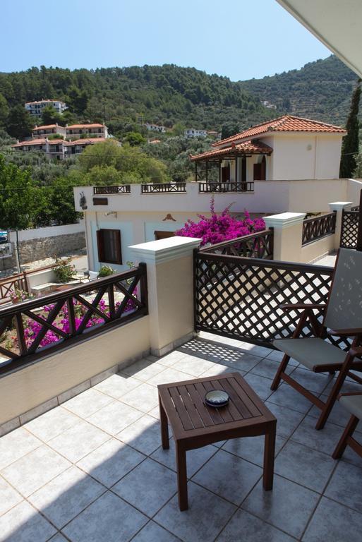 Pleoussa Studio And Apartments Skopelos Town Exterior foto