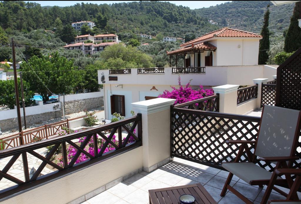 Pleoussa Studio And Apartments Skopelos Town Exterior foto