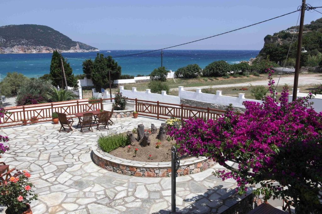 Pleoussa Studio And Apartments Skopelos Town Exterior foto