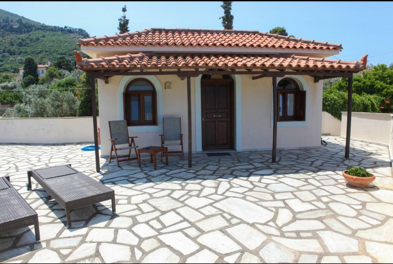 Pleoussa Studio And Apartments Skopelos Town Exterior foto
